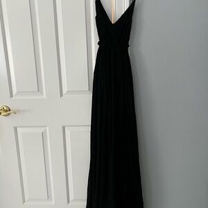 L'ATISTE Black Sleeveless V-Neck Maxi Gown